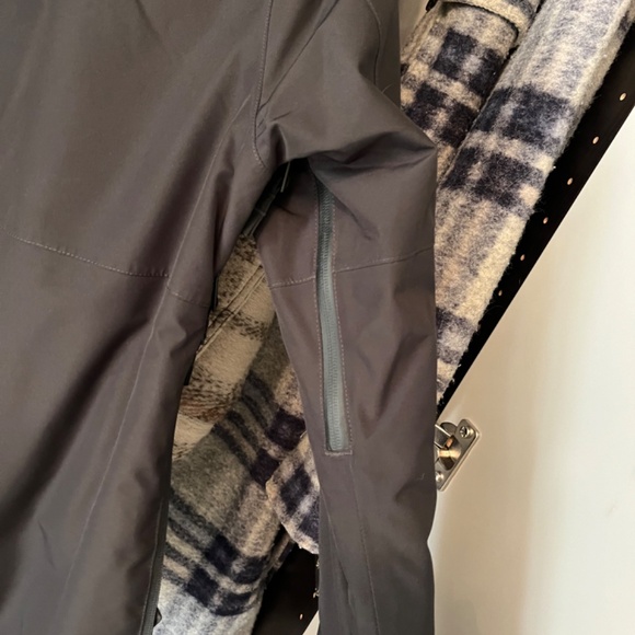 BRAND NEW Women’s Montec Ski Jacket - Picture 10 of 10